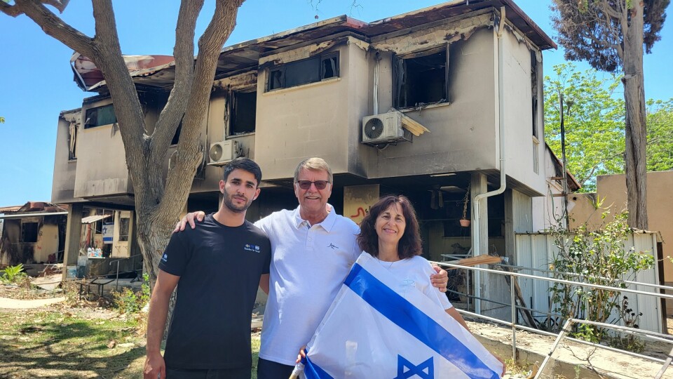 Han återupptar svenska turistresor till Israel - första på två år