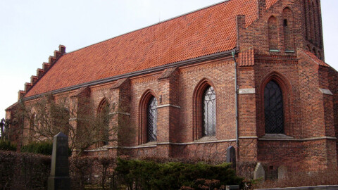 Politiker reagerar mot Trafikverket: Rör inte 1300-talskyrkan