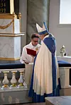 Joakim Hagerius tas emot som präst i Göteborgs stift av biskop Susanne Rappmann.