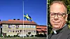 Flagga på halv stång utanför Brinellskolan i Fagersta. Infälld bild på prästen