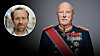 Kung Harald i paraduniform. Infälld bild på Emil Mattsson.