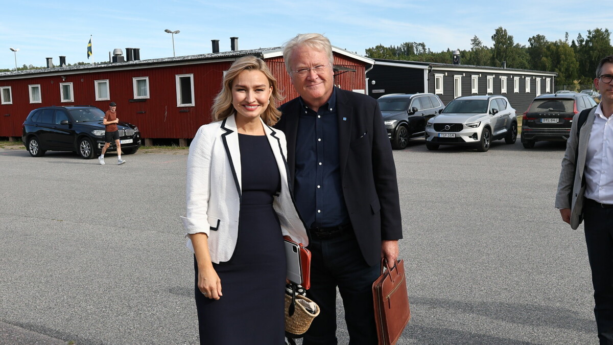 Birgitta Ohlsson inkryssad, men Lars Adaktusson utanför riksdagen