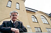 Stanley Sjöberg utanför Centrumkyrkan i Sundbyberg 2002.