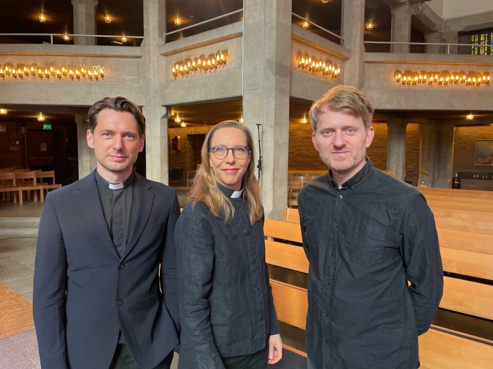 Robert Eriksson, Åsa Molin och kompositören Per Boqvist är aktuella med sex helt nya sånger med utgångspunkt i Jesus födelse. Robert Eriksson, Åsa Molin och kompositören Per Boqvist