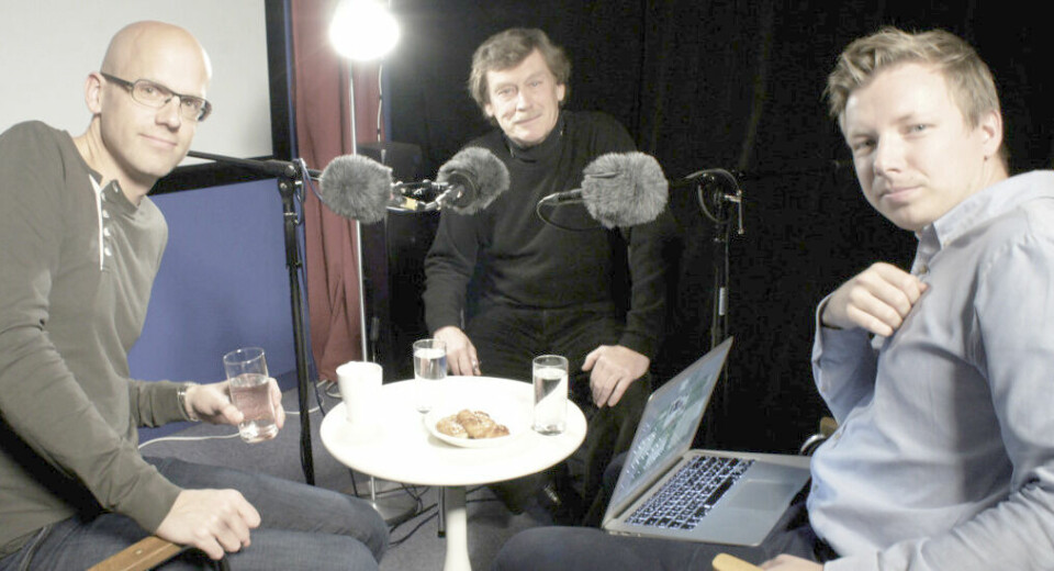 Första poddradioprogrammet. Ekström och Karlsten i samtal med Lennart Koskinen, biskop emeritus. ”Gudgubbar” sponsras av tidningen Amos och kan höras via Soundcloud och Itunes. Första poddradioprogrammet. Ekström och Karlsten i samtal med Lennart Koskinen, biskop emeritus. ”Gudgubbar” sponsras av tidningen Amos och kan höras via Soundcloud och Itunes.