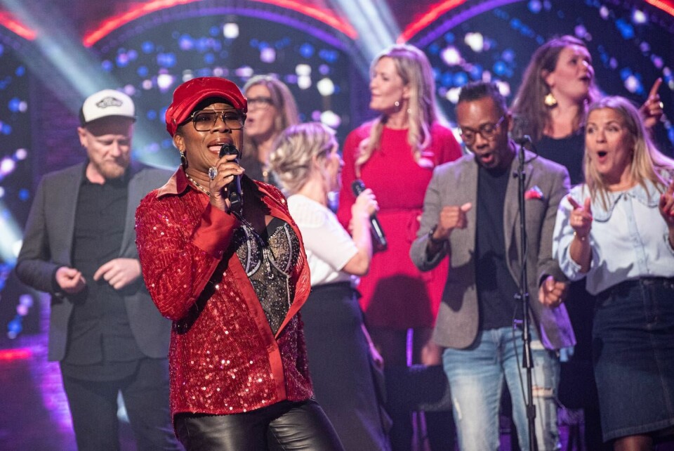 Gladys del Pilar och Putte Nelsson, två välkända musikprofiler som medverkade i inspelningen. Inspelning av nya tv-serien 'Alla tiders sånger'.