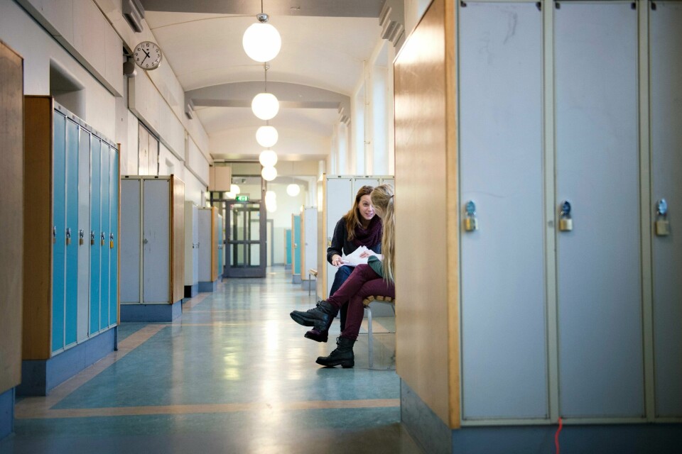Lärare protesterar mot Svenska kyrkans närvaro i skolan i Kungsbacka. 'De försöker värva barn till sin verksamhet'.