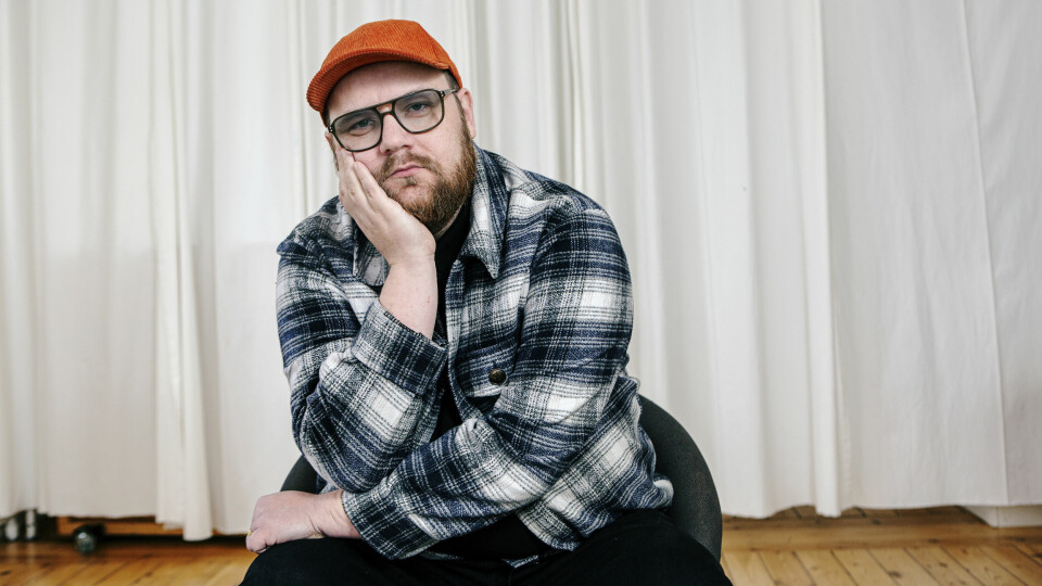 – Människor i Bibeln, som gått igenom det jag gick igenom, blev mina bästa vänner. Sådana som kämpat och haft Gud med sig, trots att det varit jättejobbigt. Samuel Teglund 'Gud är ändå vid min sida' är berättelse om författarens kamp med psykisk ohälsa.