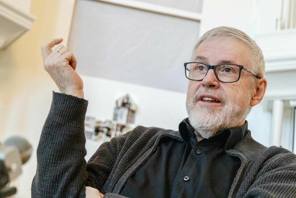 John berättar att han i dag har en bra relation med sina barn, men att det inte alltid har varit enkelt. John van Dinther, grundare av av New Life i Stockholm. Tidigare pastor och numera taxichaufför. Intervju med tidningen Dagen om Johns cancersjukdom.