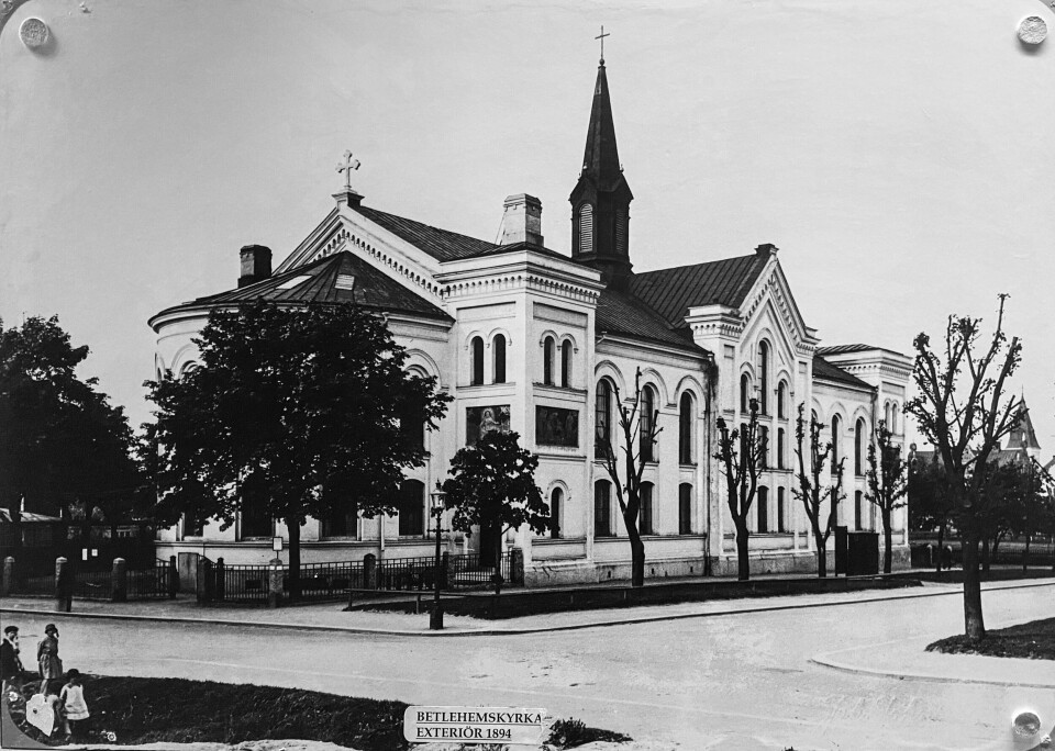 Gamla Betlehemskyrkan i Gävle som den såg ut 1894. Gamla Betlehemskyrkan i Gävle som den såg ut 1894.