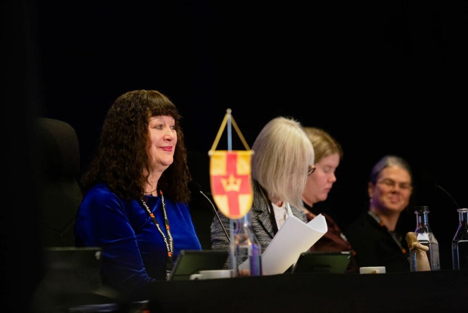 Presidiet som leder förhandlingarna på kyrkomötet, med ordförande Karin Perers (C) i spetsen. Kyrkomötet på Uppsala Konsert & Kongress 21 november 2023.