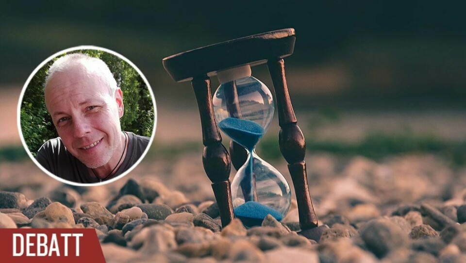 Timglas Rinner Ut Hög tid att du blir vän med din egen död – Dagen