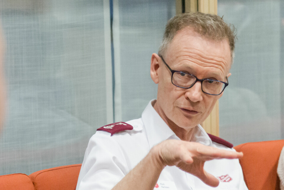 Kjell Karlsten, officer inom Frälsningsarmén. Kjell Karlsten, officer inom Frälsningsarmén.