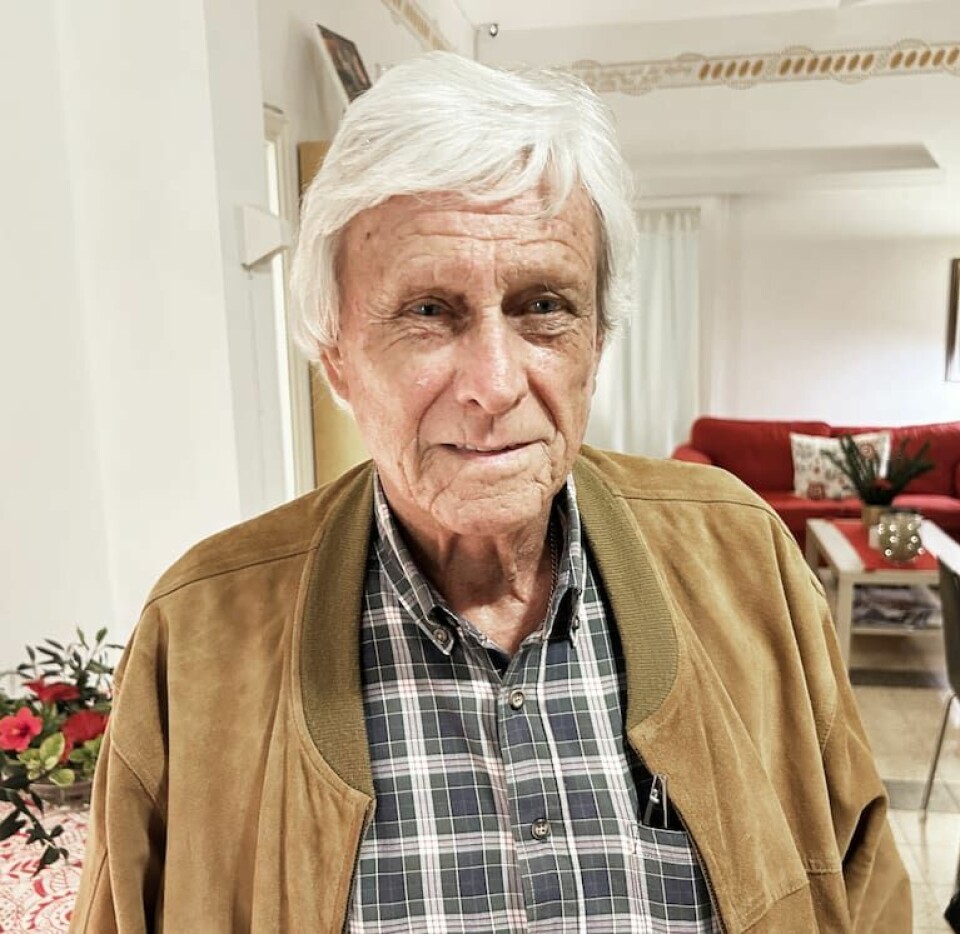 Turistguiden Joen Lindqvist, känd bland svenska kristna Israelturister, firar advent på svenskhotellet Orit i Netanya. Turistguiden Joen Lindqvist, känd bland svenska kristna Israelturister, firar advent på svenskhotellet Orit i Netanya.