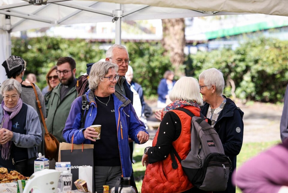 Kaffepaus i festivaltälten under EFS-konferensen. EFS och Salts årsmöteskonferens 10–12 maj i Örebro.