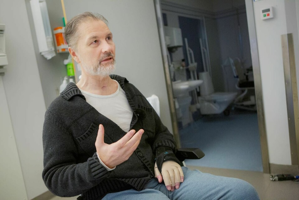 Janne Blom berättar öppenhjärtigt om sina sex månader på Akademiska sjukhuset i Uppsala där han vårdats sedan motorcykelolyckan den 29 augusti i fjol. Livets ords huvudpastor Janne Blom råkade ut för en allvarlig motorcykelolycka augusti 2022. Dagen har träffat Janne Blom på Akademiska sjukhuset i Uppsala sex månader efter olyckan.