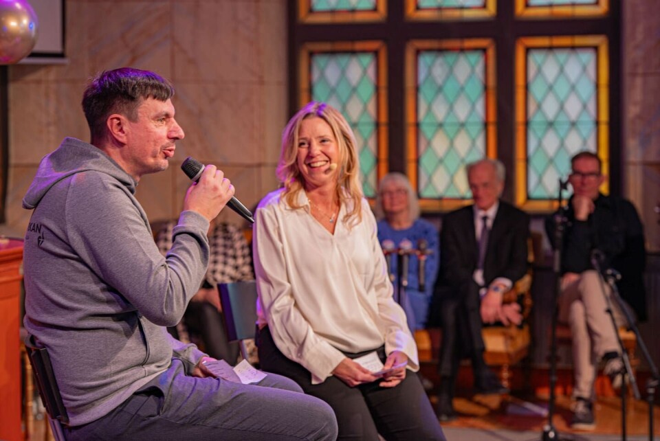Camilla Brolin intervjuar sin make Andreas Brolin. Camilla Brolin intervjuar sin make Andreas Brolin.