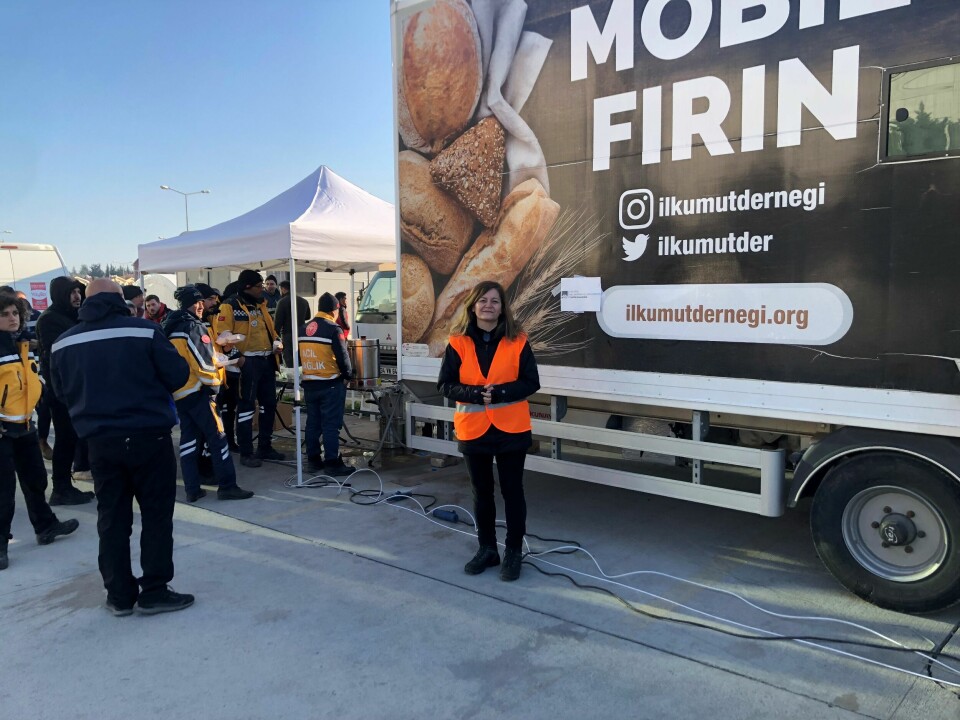 Birsen Karlsson från Botkyrka Pingst på plats hos kristna hjälporganisationen First Hope i jordbävningsdrabbade Antakya i Turkiet. Hjälpinsatser i Turkiet.