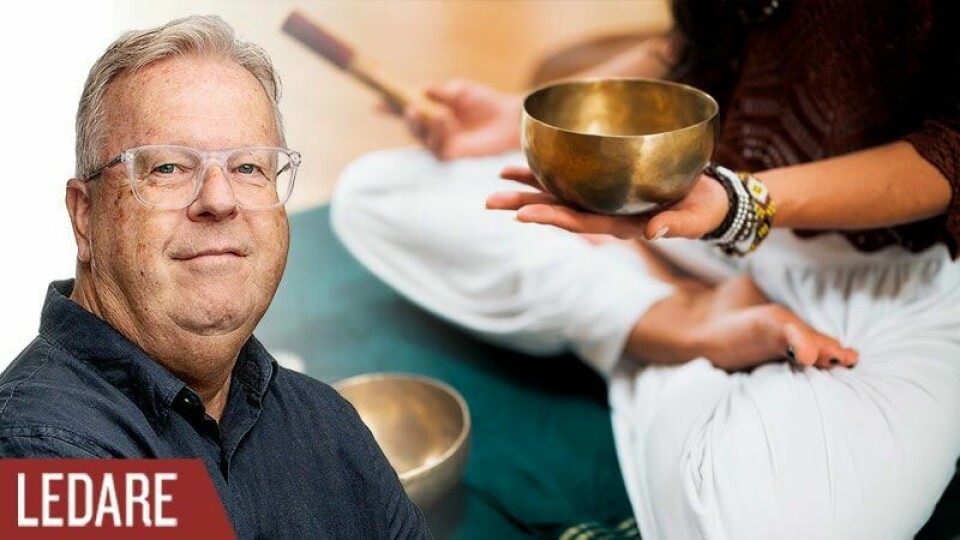 Det finns ibland en stor naivitet kring främmande andlighet och synkretism som kyrkan bör ta tydligt avstånd från, skriver Lennarth Hambre. Person i skräddarställning håller en kopparskål och rökelse. Infälld bild på Lennarth Hambre.