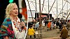 Heidi McKendrick är professor och psykoterapeut som sedan 2000 också undervisat teologistuderande på finska pingströrelsens bibelskola. Hon höll föredrag på nostalgikonferensen som kunde ta emot 750 deltagare i stora tält.