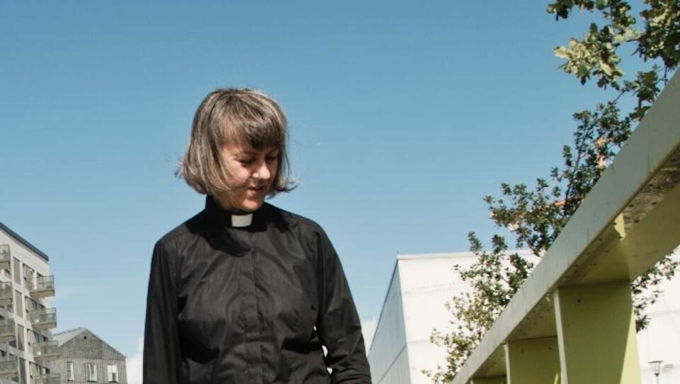 Heli Pruikkonen. Heli Pruikkonen, präst i Järfälla kyrka, har valt att bosätta sig i den nya Barkarbystaden.