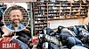 Om man besöker Helsingborgs största moské möts man av en lokal som är fylld till bristningsgränsen med över 400 män samlade varje fredag, skriver Rickard Cruz. Bilden: Fredagsbön i Eskilstuna stora moské. Besökare som inte får plats i bönesalen knäfaller i kapprummet.