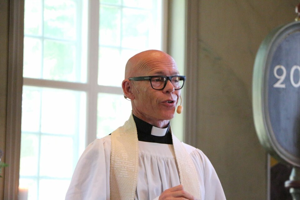 Stig Sundström är kyrkoherde i Norsjö församling och har skrivit boken 'Elin sover'. präst