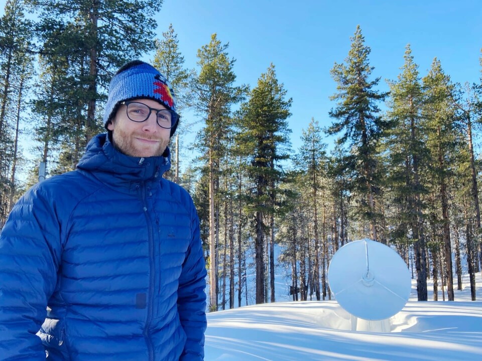 Simon Westerlund utanför Esrange, Kiruna. Simon Westerlund på esrange kiruna.