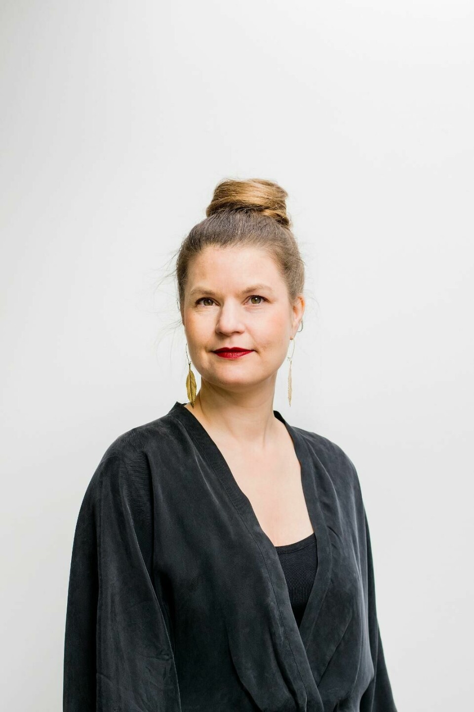 Porno yangi transseksuallar Men chilangarni chaqirdim va u bilan noz-karashma qila boshladim