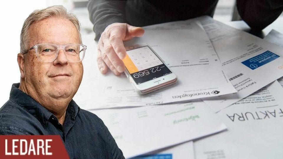 Överskuldsättning kan börja med ett sms-lån och sluta med en ekonomisk fångenskap. Överskuldsättning kan börja med ett sms-lån och sluta med en ekonomisk fångenskap.