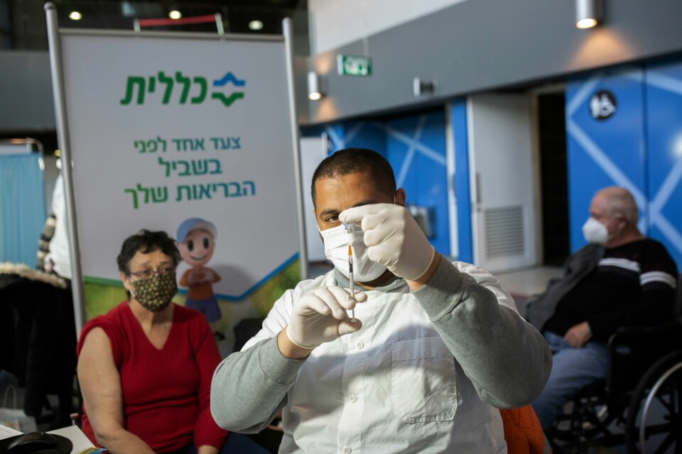 Israel återgår till mer att ett normalt liv efter den omfattande vaccineringskampanjen. De flesta restriktioner försvinner i nästa vecka.