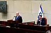 I dag inleds rättegången mot Israels premiärminister Benjamin Netanyahu. Bilden är från förra söndagen, då den nya regeringen svors in.