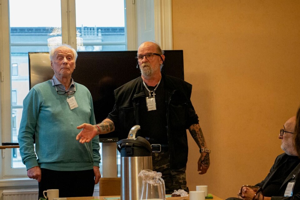 Börje Erdtman, Ankarstiftelsen, och Sören Henriksson, tidigare gängkriminell, på det seminarium i riksdagen som nyligen hölls. Börje Erdtman, Ankarstiftelsen, och Sören Henriksson, tidigare gängkriminell.