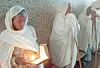 Några eritreanska kvinnor firar gudstjänst i ortodoxa kyrkan i Asmara. De får utöva sin tro, eftersom kyrkan är officiellt godkänd. För de evangelikala kristna är det värre, minst 230 av dem sitter för närvarande fängslade för sin tros skull.