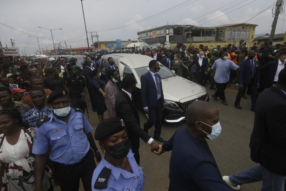 På torsdagen transporterades TB Joshua genom Lagos.
