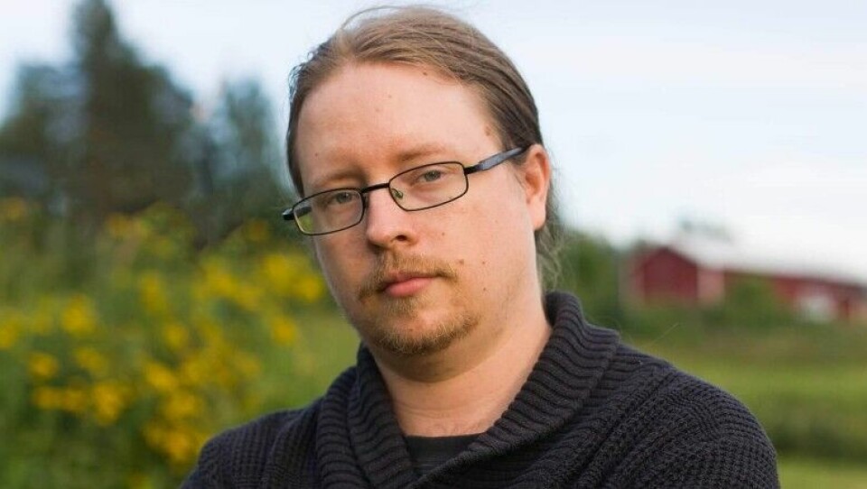 Micael Grenholm har länge engagerat sig för konvertiternas sak, mest uppmärksamhet har han fått via testet 'Är jag kristen nu?', vilket pekade på de orimliga kunskapskrav många konvertiter ställs inför när de ska bevisa sin religiösa hemvist. Micael Grenholm