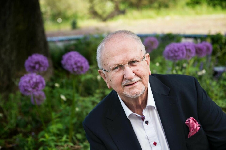 Siewert Öholm. Siewert Öholm.