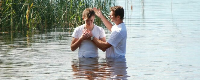 Svenska kyrkan måste tänka igenom ungdomsdopen