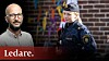 Polisen Sara i tv-serien 'Tunna blå linjen'. Infälld bild på ledarskribent Fredrik Wenell.