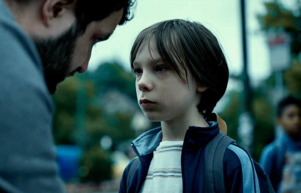 I filmen 'Playground' skildras skolgårdens ofta tuffa verklighet, genom huvudpersonen Noras ögon, och hennes storebror Abel. barn på film