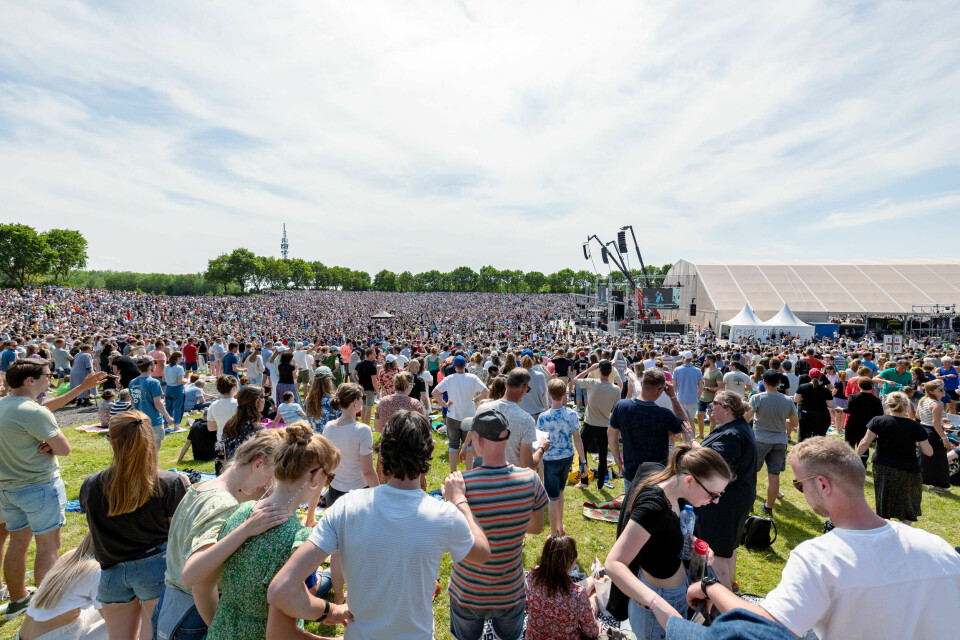 Konferensen Opwekking (väckelse), känd för sin lovsångsmusik, arrangerades för 53:e året under pingsthelgen. Närmare 60 000 personer samlades till konferensen Opwekking, (väckelse) i Nederländerna över pingsthelgen.
