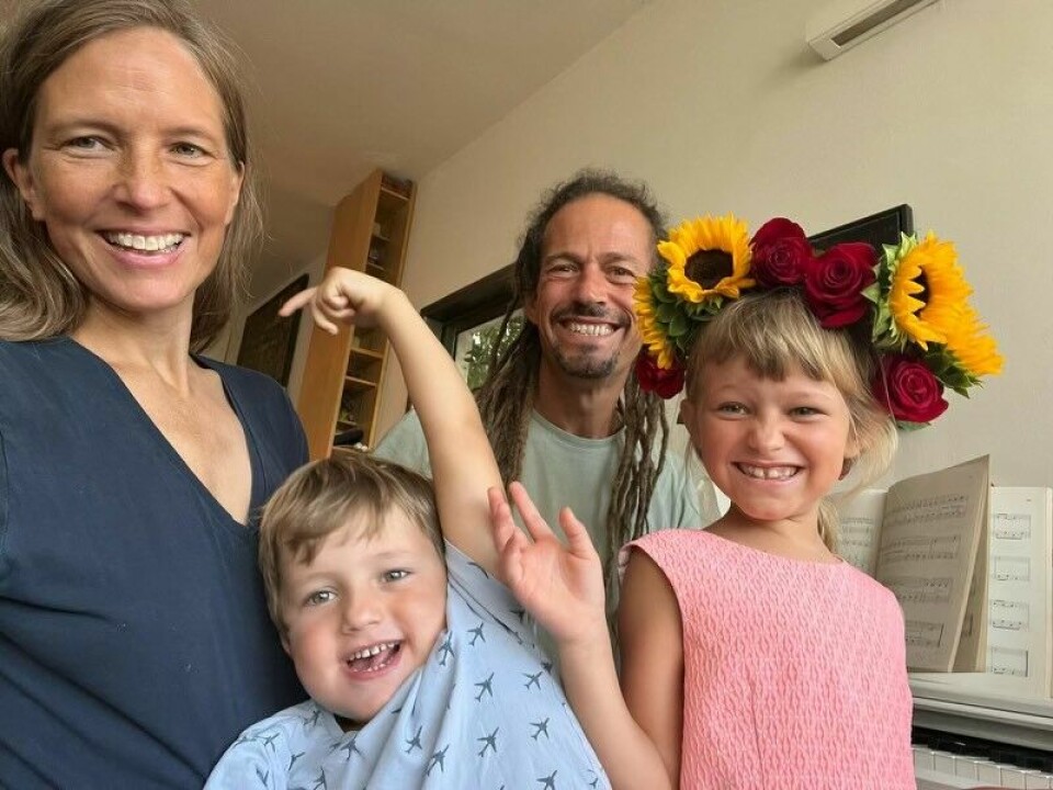 Sara Fintling Morag och familjen hade sett fram emot att fly Israels augustihetta. Nu går rykten om en ny attack i landet på den judiska högtiden tisha beav. Sara Fintling Morag och familjen hade sett fram emot att fly Israels augustihetta. Nu går rykten om en ny attack i landet på den judiska högtiden tisha beav.