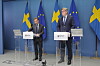 Statsminister Ulf Kristersson (M) och justitieminister Gunnar Strömmer (M) vid en presskonferens på tisdagen.