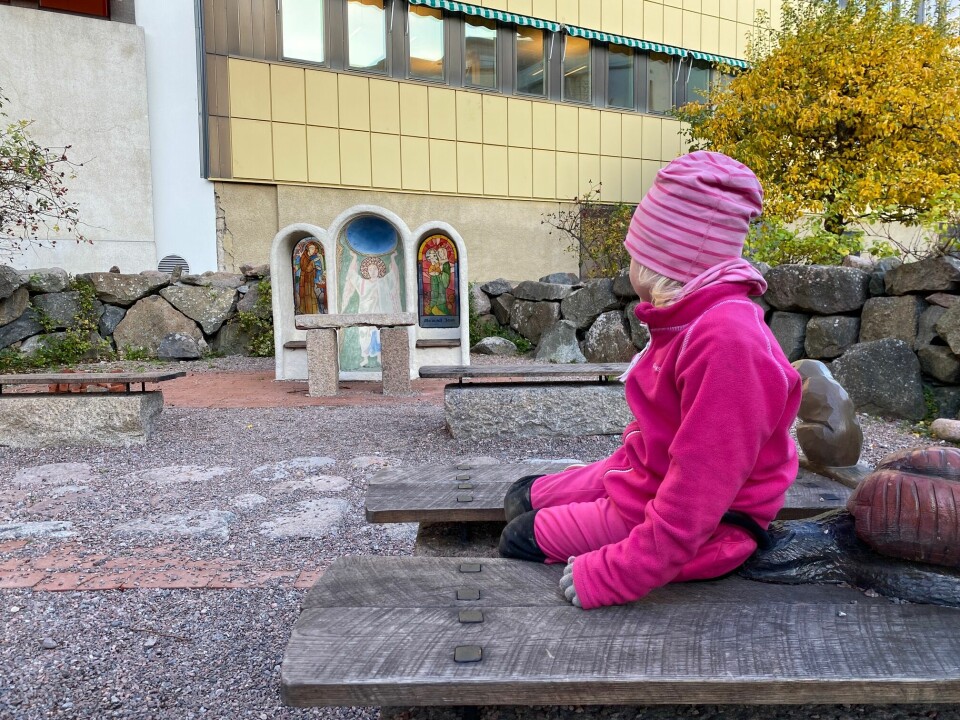 Klosterparken Uppsala, här har barnen möjlighet att leka kyrka. Klosterparken Uppsala, här har barnen möjlighet att leka kyrka.