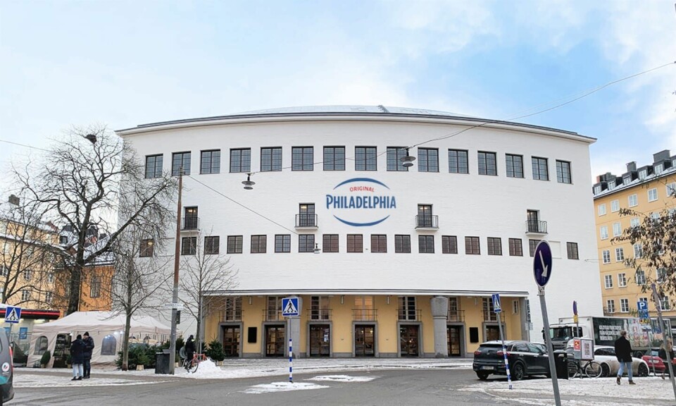 Filadelfiakyrkan blir Philadelphia-kyrkan efter ett nytt ingånget sponsoravtal. Skämtsamma bilder, till aprilskämtet