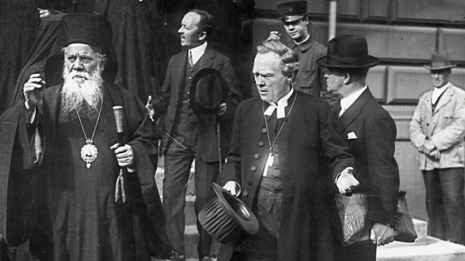 Patriark Photios av Alexandria och ärkebiskop Nathan Söderblom vid Stockholmsmötet 1925. Patriark Photios av Alexandria och Nathan Söderblom.