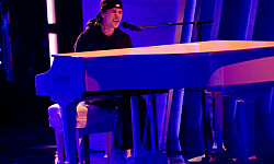 Justin Bieber ber till Gud om hjälp