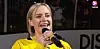 Frida Guldstrand sjöng Sveriges nationalsång inför fullsatt NHL-arena