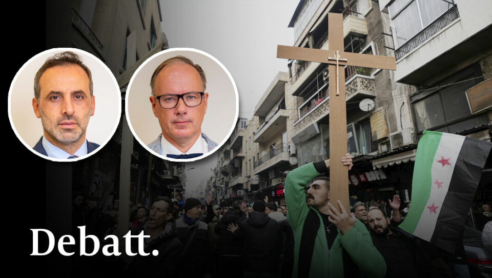 HTS slutmål har tidigare, precis som för IS, varit att etablera en islamisk stat i regionen, skriver debattörerna. Bilden: Kristna i Syrien demonstrerar i Damaskus, 24 december 2024. HTS slutmål har tidigare, precis som för IS, varit att etablera en islamisk stat i regionen, skriver debattörerna. Bilden: Kristna i Syrien demonstrerar i Damaskus, 24 december 2024.