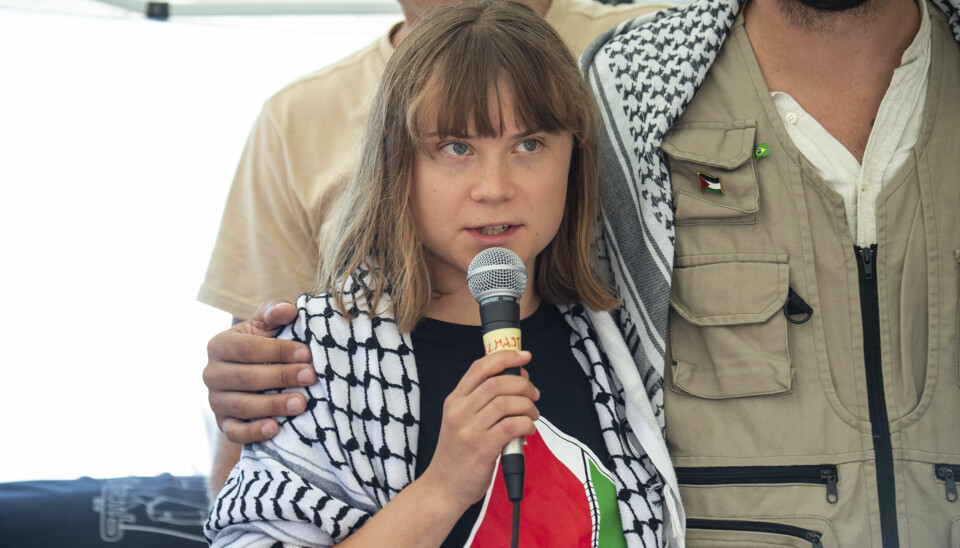 Klimataktivisten Greta Thunberg träffar tillsammans med andra aktivister från en människorättsorganisation journalister i Catania, Italien.
